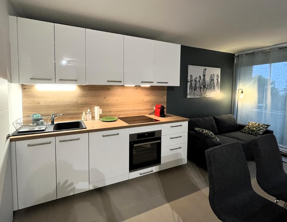 Confortable Appartement Pres D'Avignon Le Pontet  Eksteriør billede
