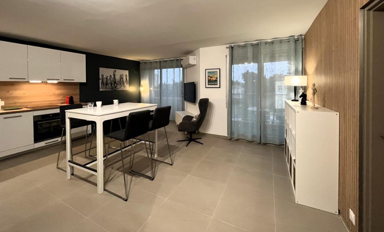 Confortable Appartement Pres D'Avignon Le Pontet  Eksteriør billede