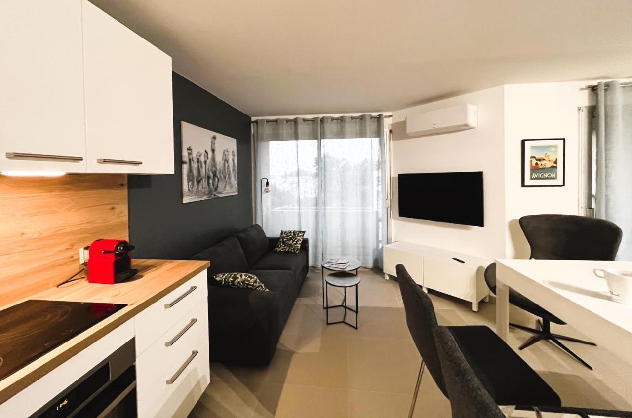 Confortable Appartement Pres D'Avignon Le Pontet  Eksteriør billede