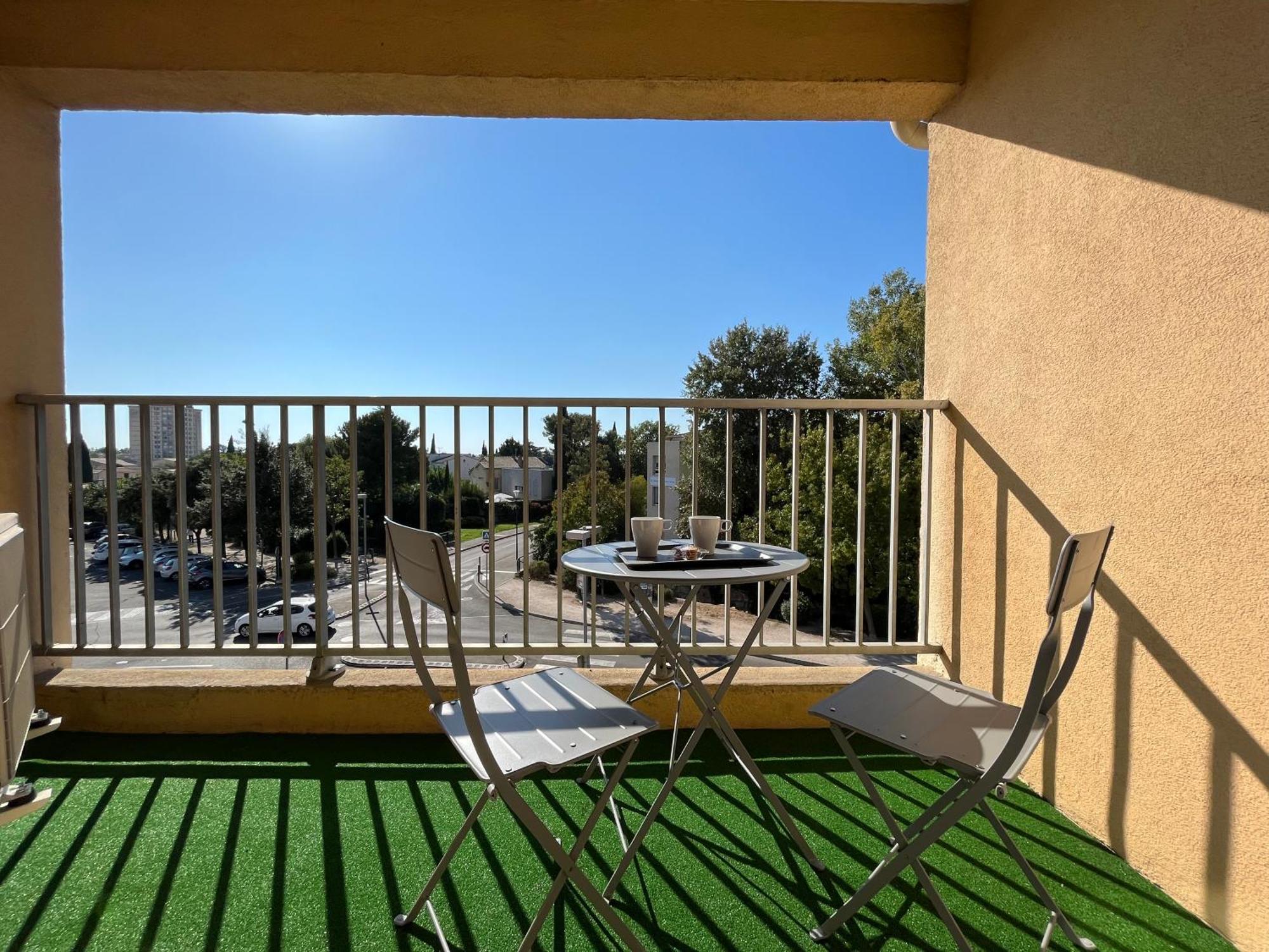 Confortable Appartement Pres D'Avignon Le Pontet  Eksteriør billede